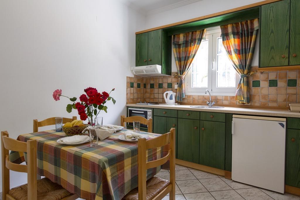 Apart Hotel Blumarin Agios Gordios  Luaran gambar
